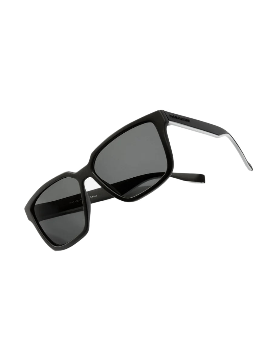 MOTION - BLACK