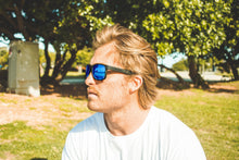 Cargar imagen en el visor de la galería, Bold Jibe