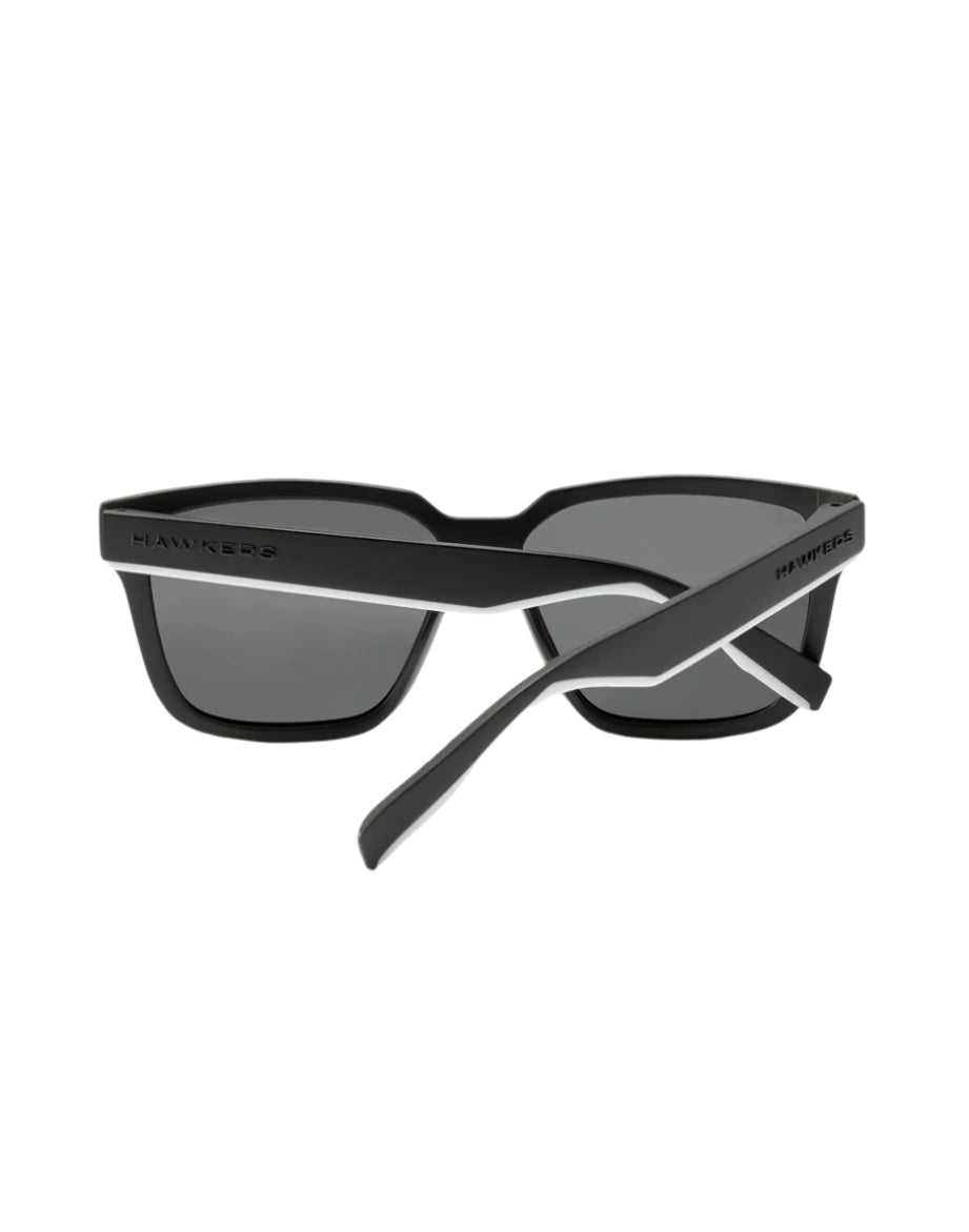 MOTION - BLACK
