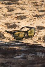 Cargar imagen en el visor de la galería, Bold Lipslide
